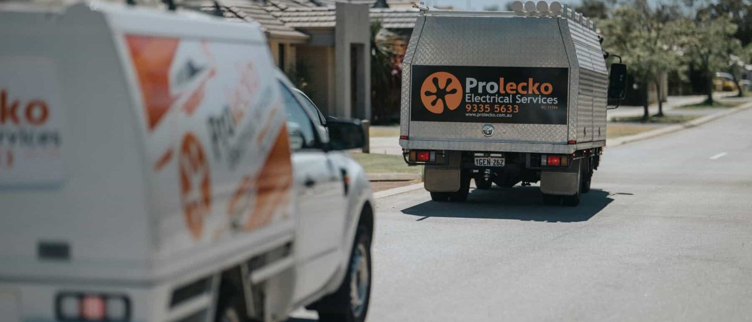 horizontal-wideshot-electrician-trucks